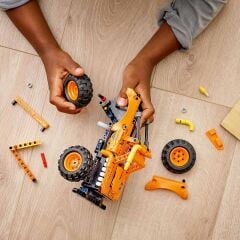 LEGO Technic Monster Jam El Toro Loco
