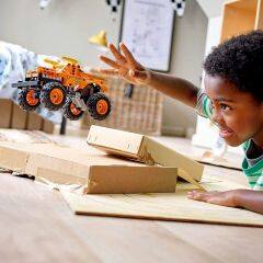 LEGO Technic Monster Jam El Toro Loco